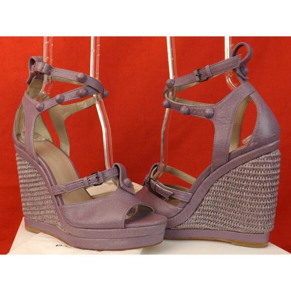 NIB BALENCIAGA ARENA GLYCINE LAVENDER LEATHER WEDGE STUDDED SANDALS 41 286068 - Picture 5 of 12
